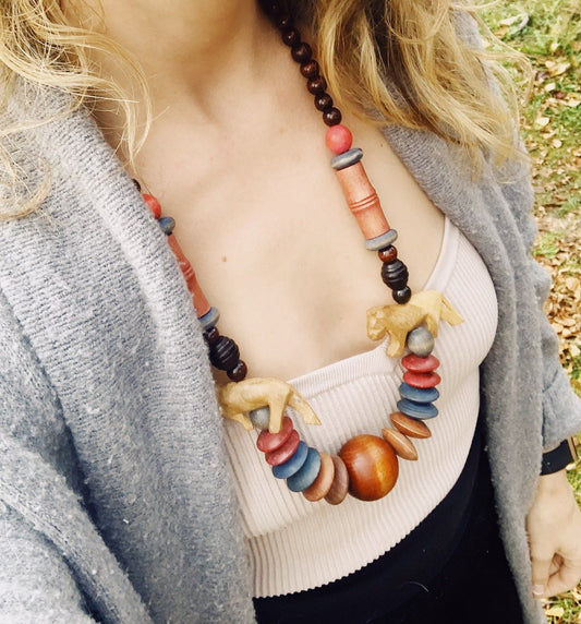 Vintage wood beaded necklace